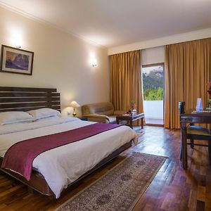 Deluxe River View Room